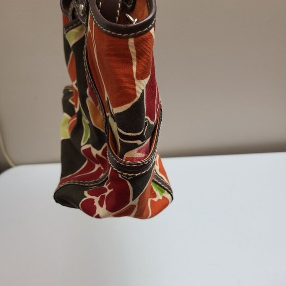 Fossil Floral Canvas & Leather Shoulder Bag With Braided Handles & Logo Key Fob - Picture 4 of 7